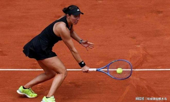 年轻球员在 年轻球员在